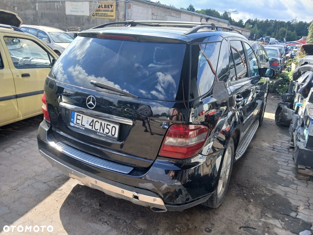 mercedes w164 ML 197 maska zderzak lampa grill błotnik drzwi zbiornik paliwa szyba lusterko - 3