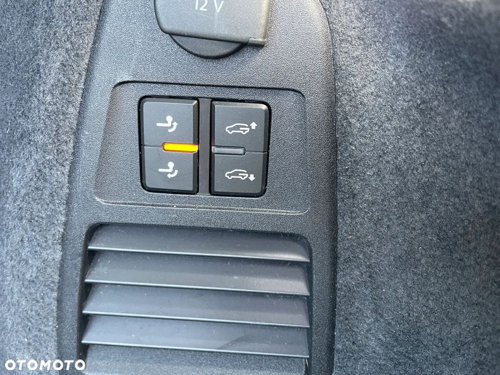 Volkswagen Touareg 3.0 V6 TDI 4Motion DPF Automatik Elegance - 29