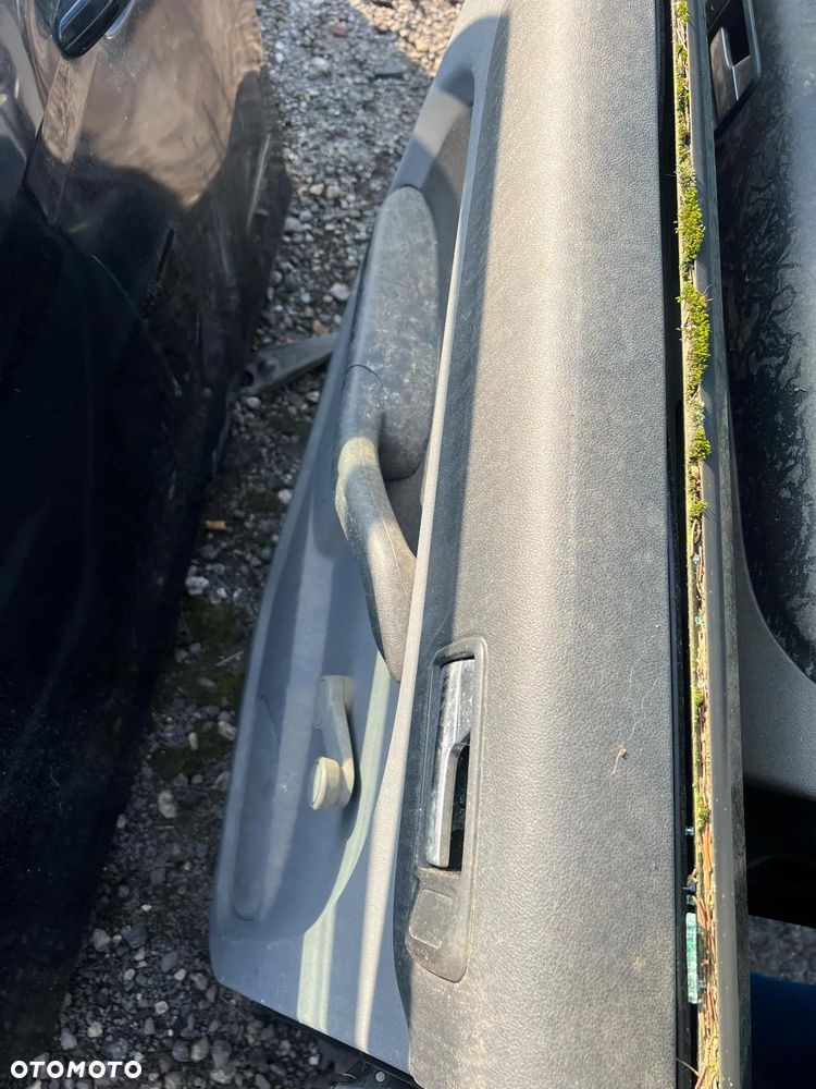 Drzwi tylne lewe Ford Focus MK2 II 2 !! KOMPLETNE, CZARNE !! Kombi - 2
