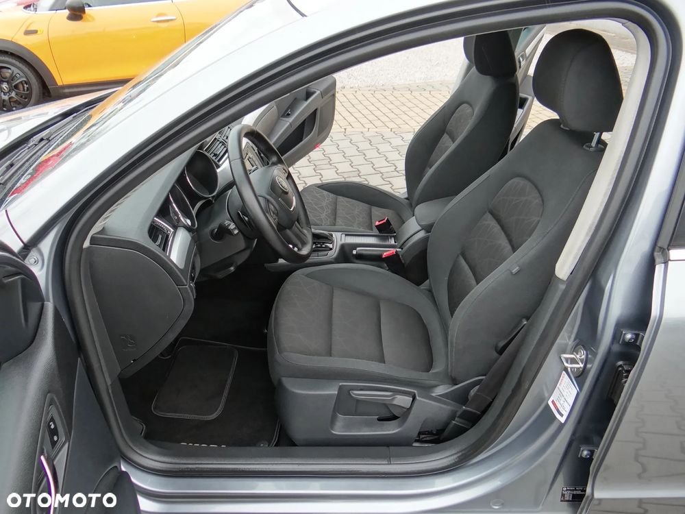 Skoda Superb 2.0 TDI DSG FAMILY - 21