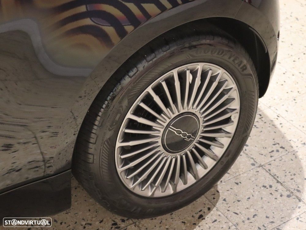 Fiat 500e C Icon - 36