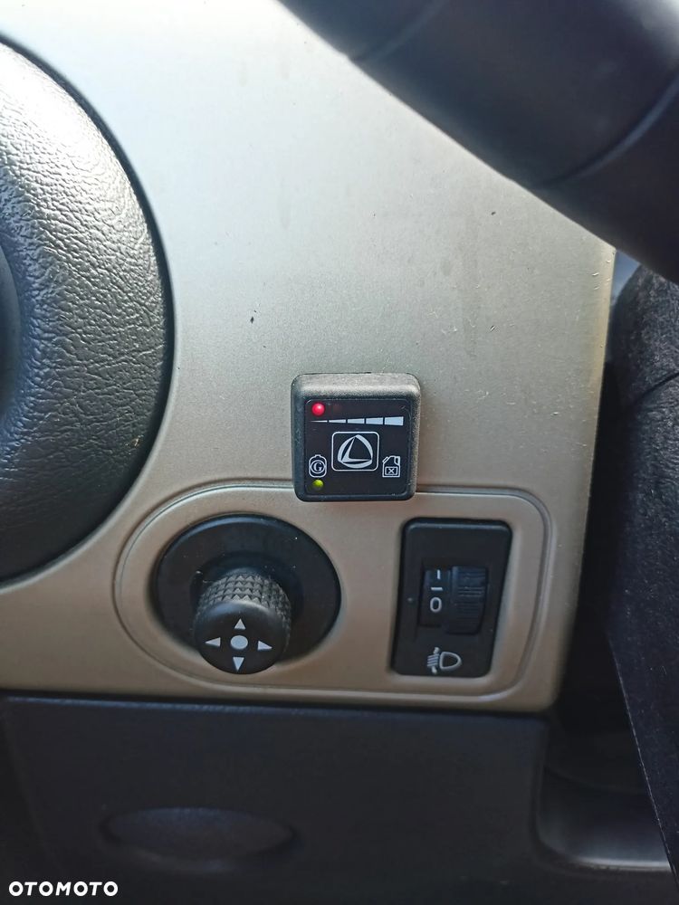 Peugeot Partner - 9
