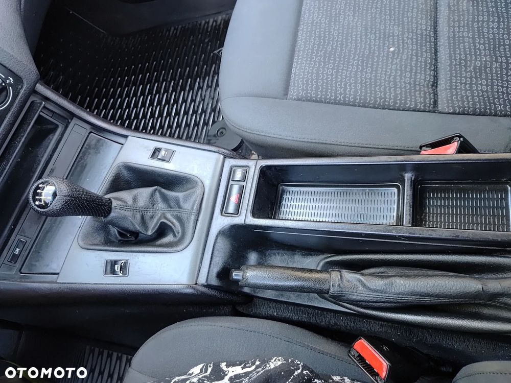 BMW Seria 3 - 22