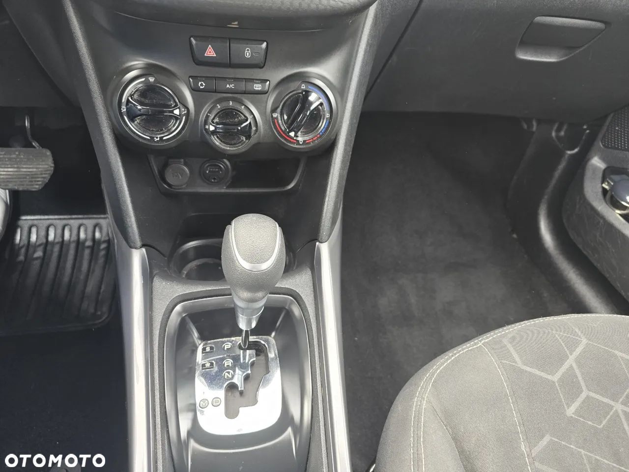 Peugeot 2008 PureTech 110 Stop&Start EAT6 Active - 1