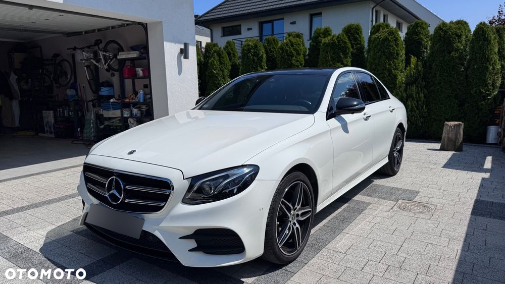 Mercedes-Benz Klasa E 220 d 4-Matic 9G-TRONIC - 13
