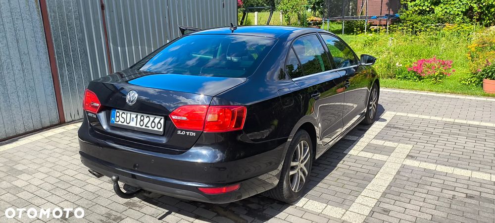Volkswagen Jetta 2.0 TDI Highline - 7