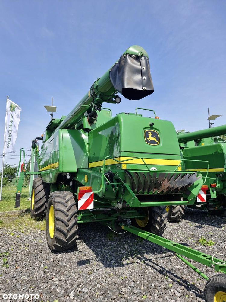 John Deere T560 - 3
