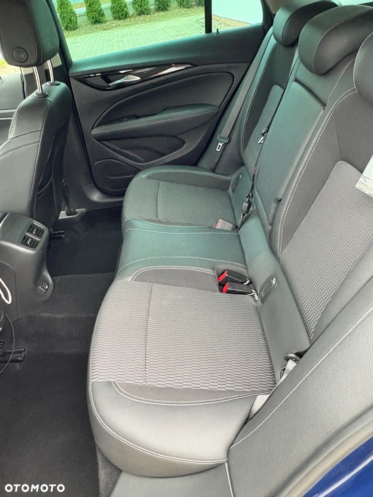 Opel Insignia 2.0 CDTI Ultimate S&S - 20