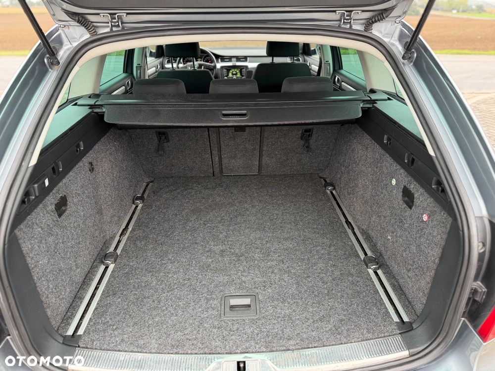 Skoda Superb 2.0 TDI 4x4 Elegance - 22