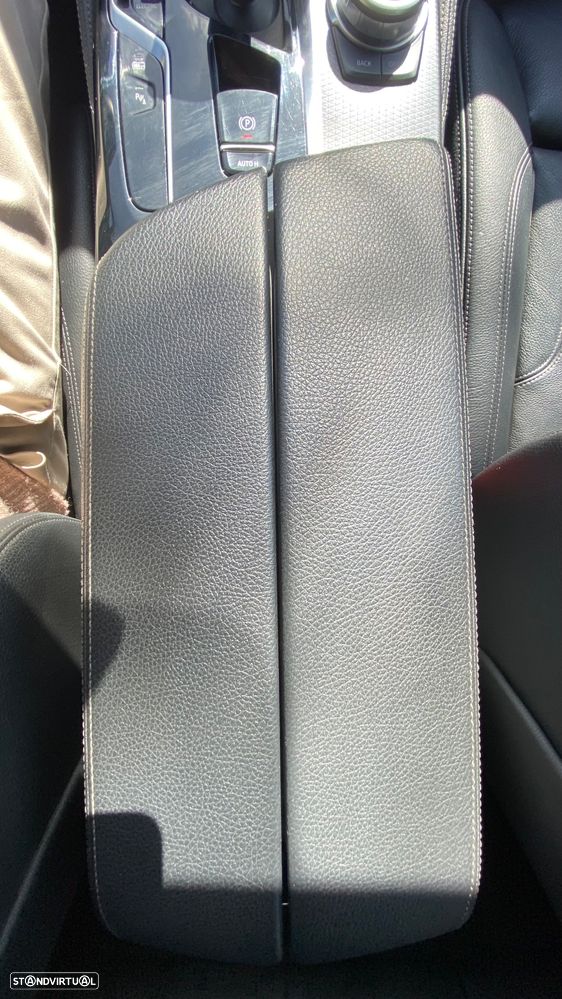 BMW 530 e Pack Desportivo M - 58