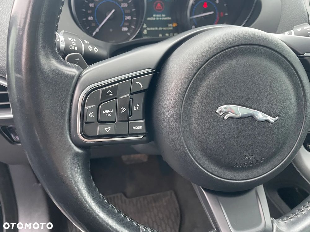Jaguar F-Pace 20d AWD Prestige - 16