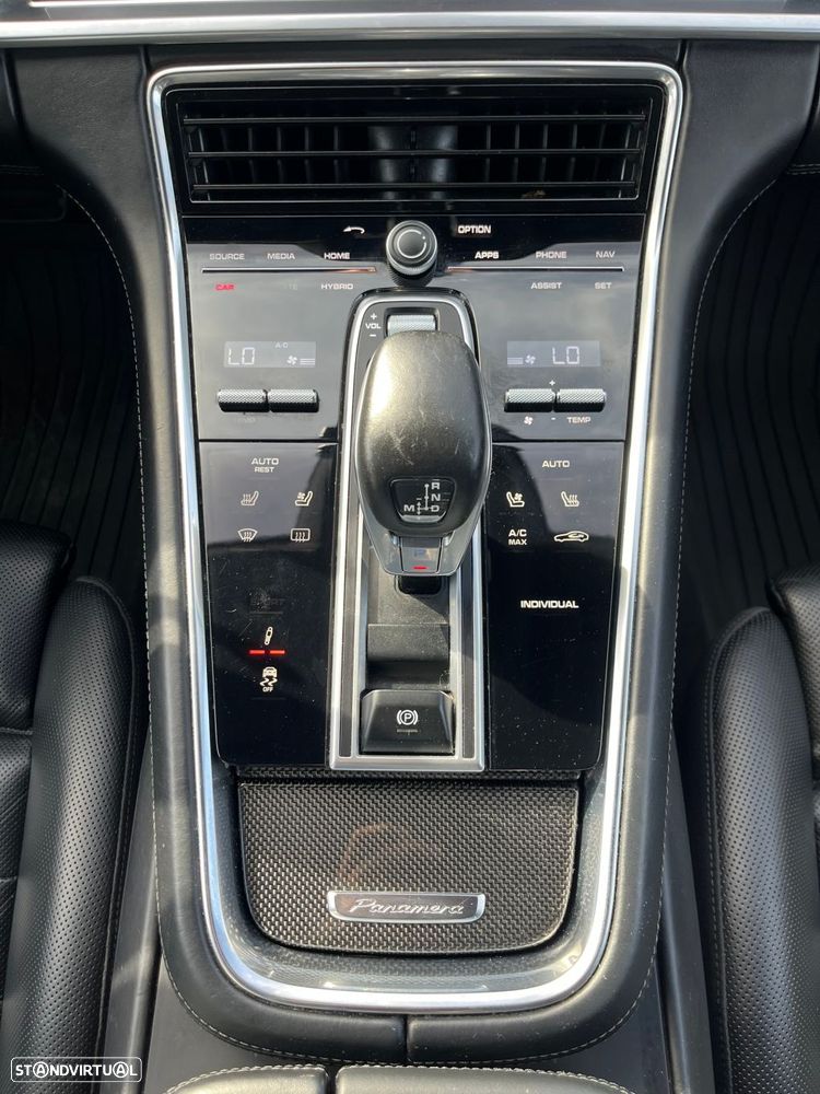Porsche Panamera Sport Turismo - 44