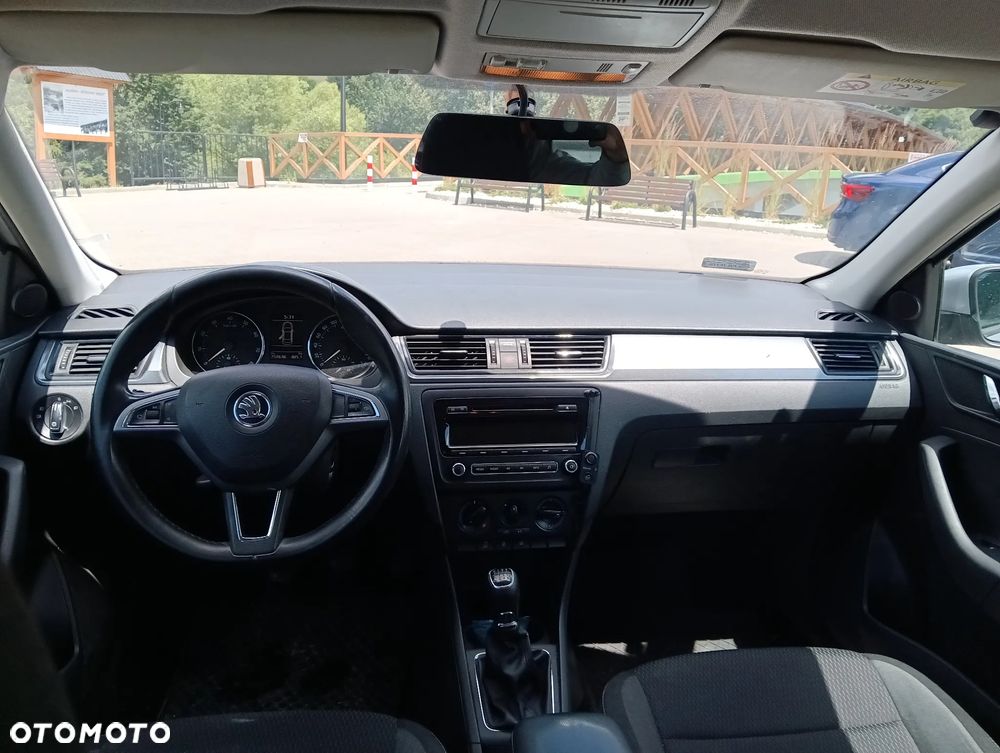 Skoda RAPID 1.2 TSI Ambition - 2