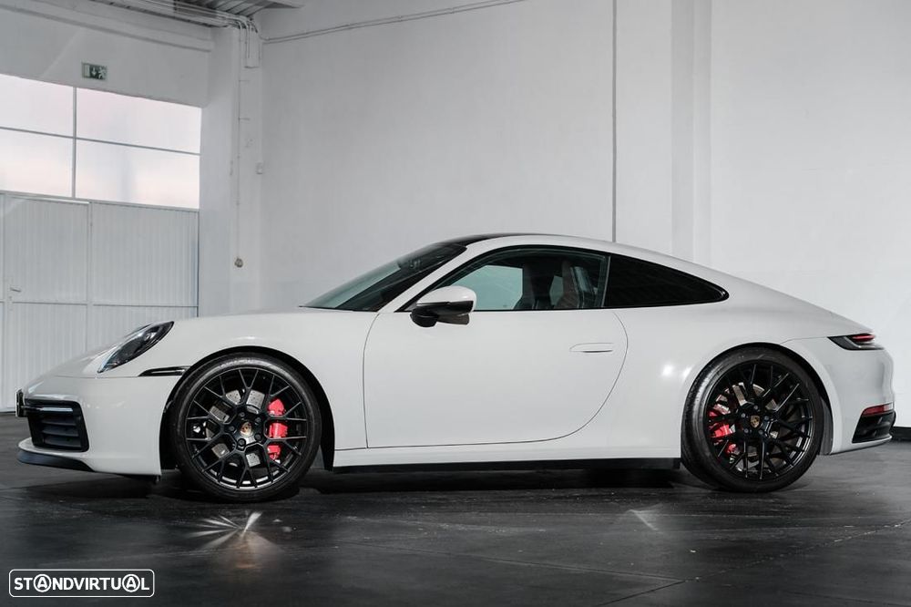 Porsche 911 2019 photo 2