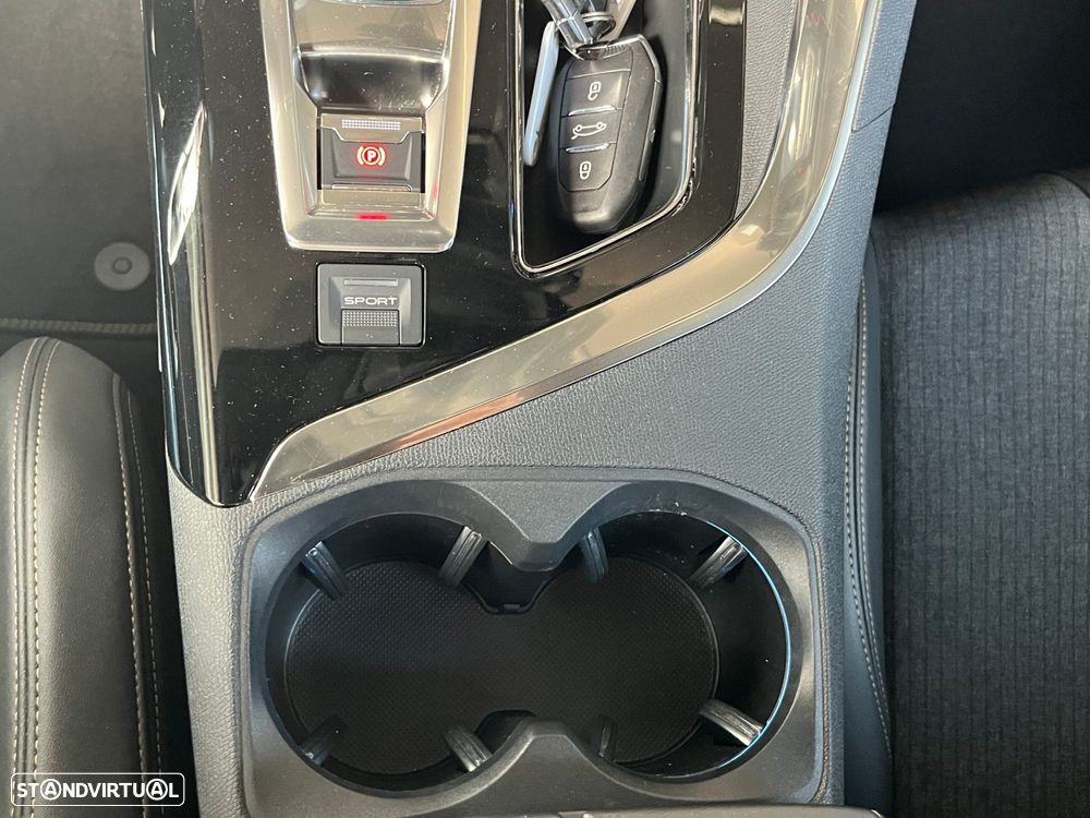 Peugeot 3008 1.5 BlueHDi GT EAT8 - 29