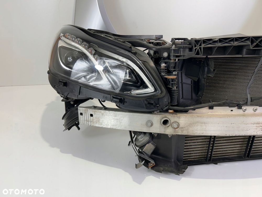 MERCEDES E W212 LIFT PAS PRZEDNI WZMOCNIENIE CHŁODNICE - 3