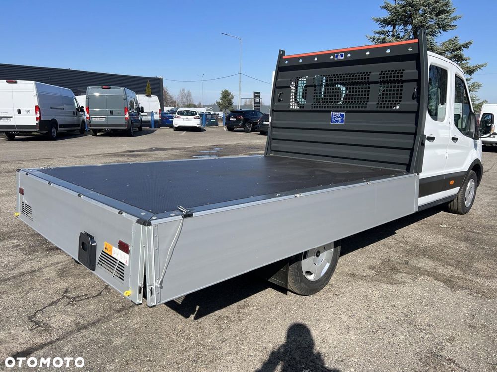 Ford Transit - 32