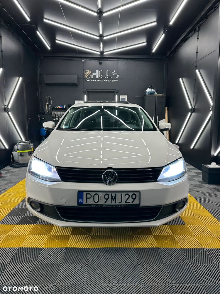 Volkswagen Jetta 2.0 TDI DPF DSG Highline - 3