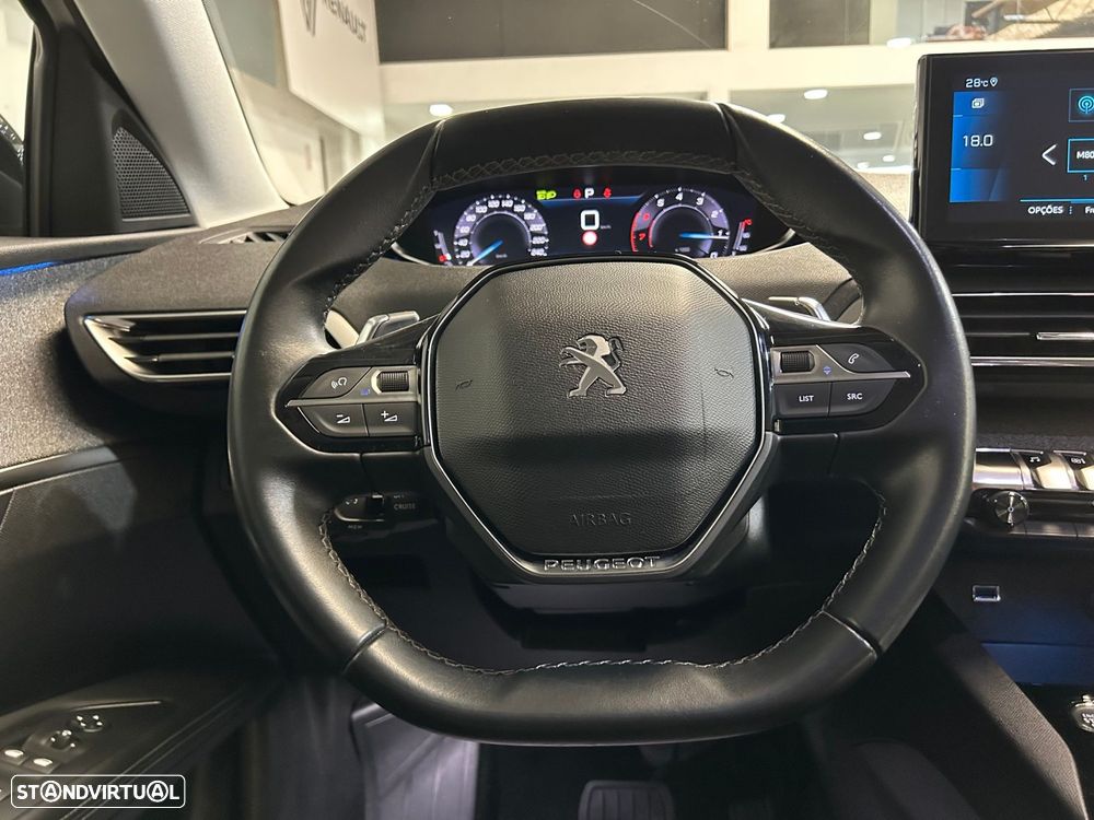 Peugeot 3008 1.2 PureTech Allure EAT8 - 21