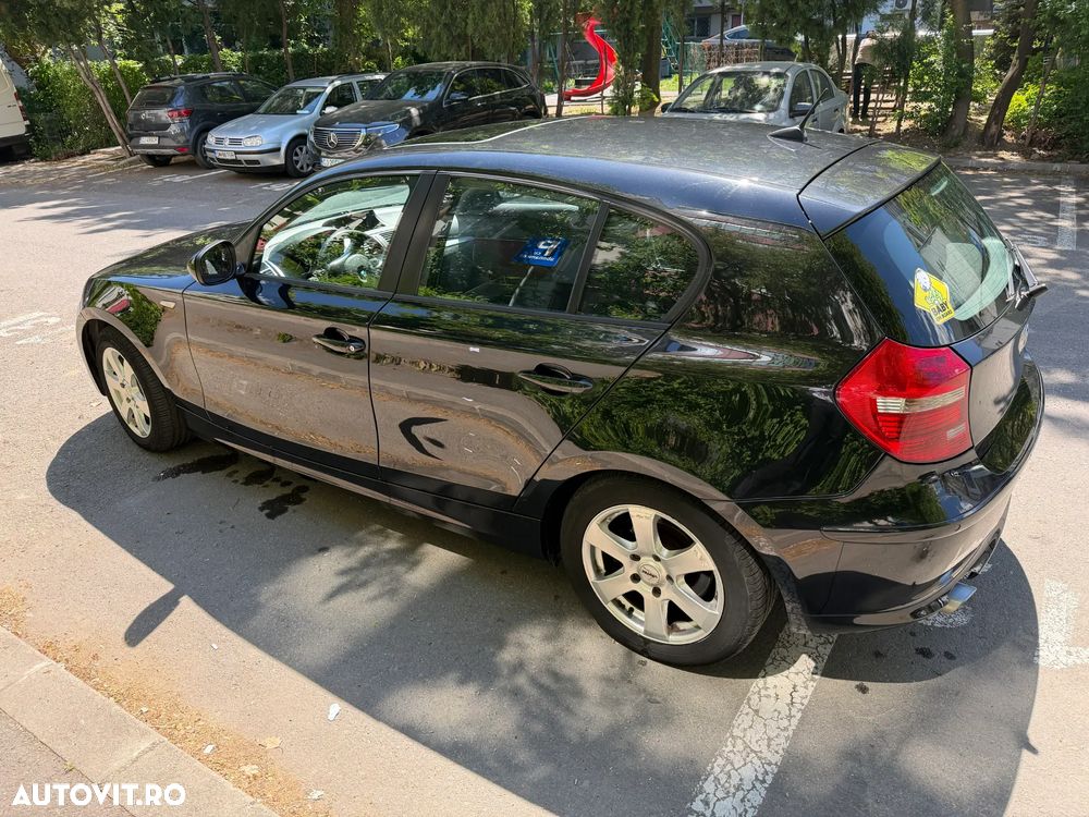 BMW Seria 1 120d DPF Aut. - 2