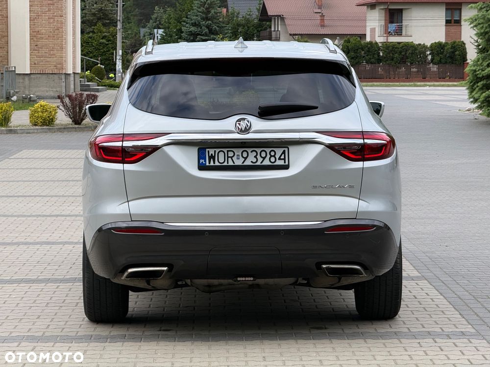 Buick Enclave - 5