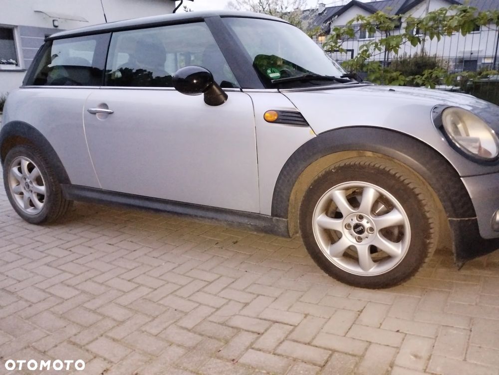 MINI Cooper Standard - 5