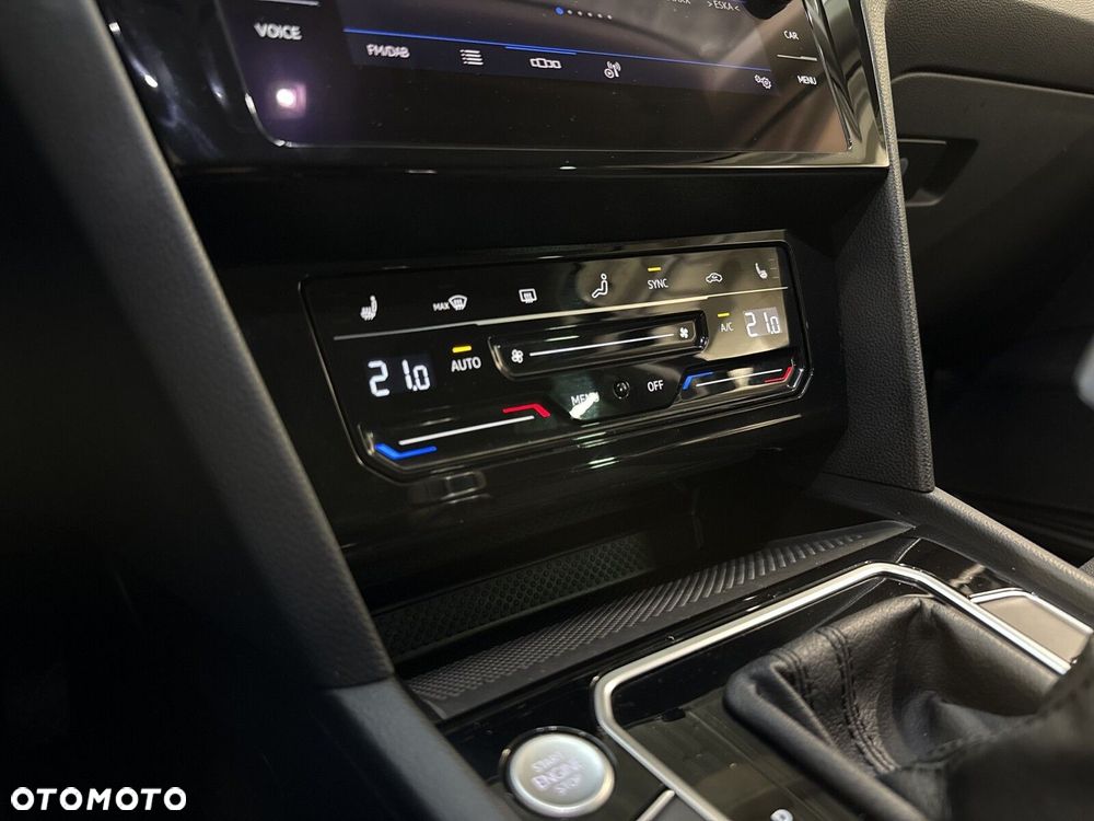 Volkswagen Passat - 23