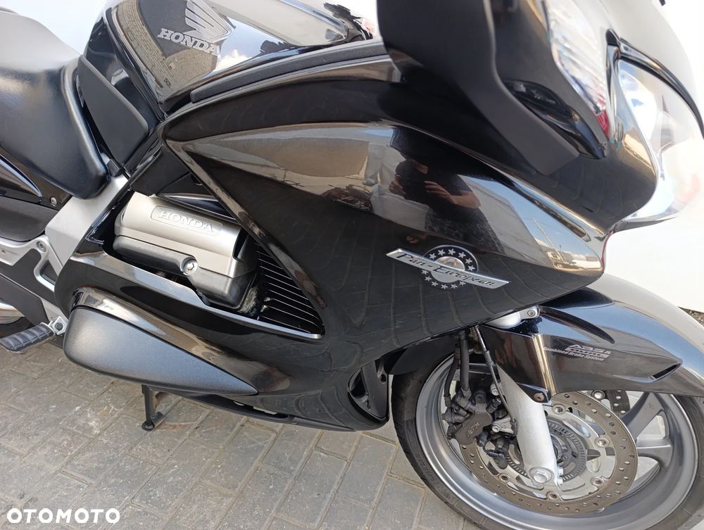 Honda ST - 36