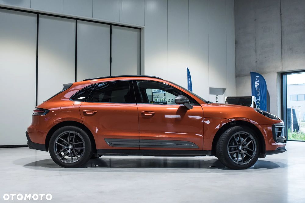 Porsche Macan 2023 photo 2