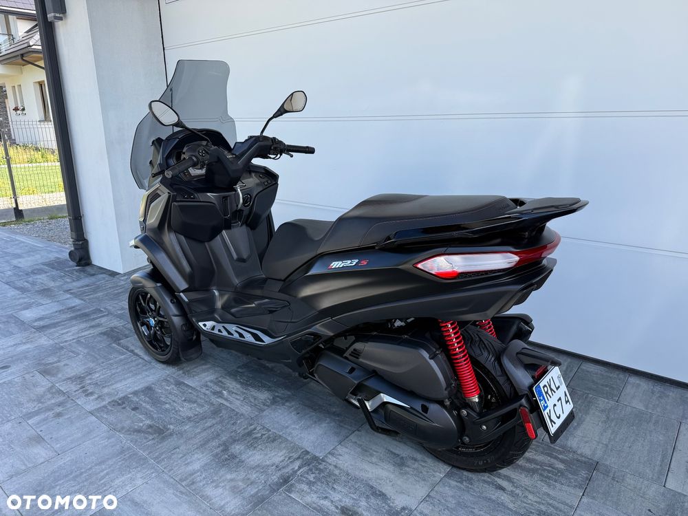Piaggio MP-3 - 5