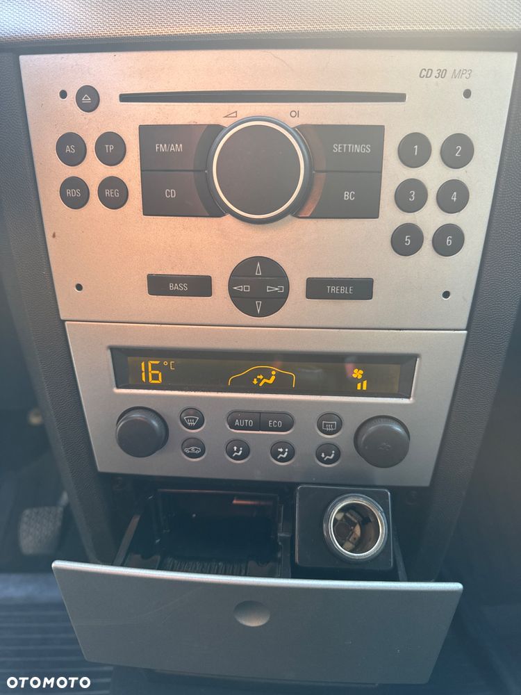 Opel Meriva 1.8 Cosmo - 15