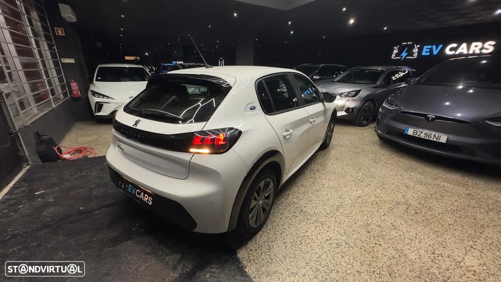 Peugeot e-208 Active Pack - 11