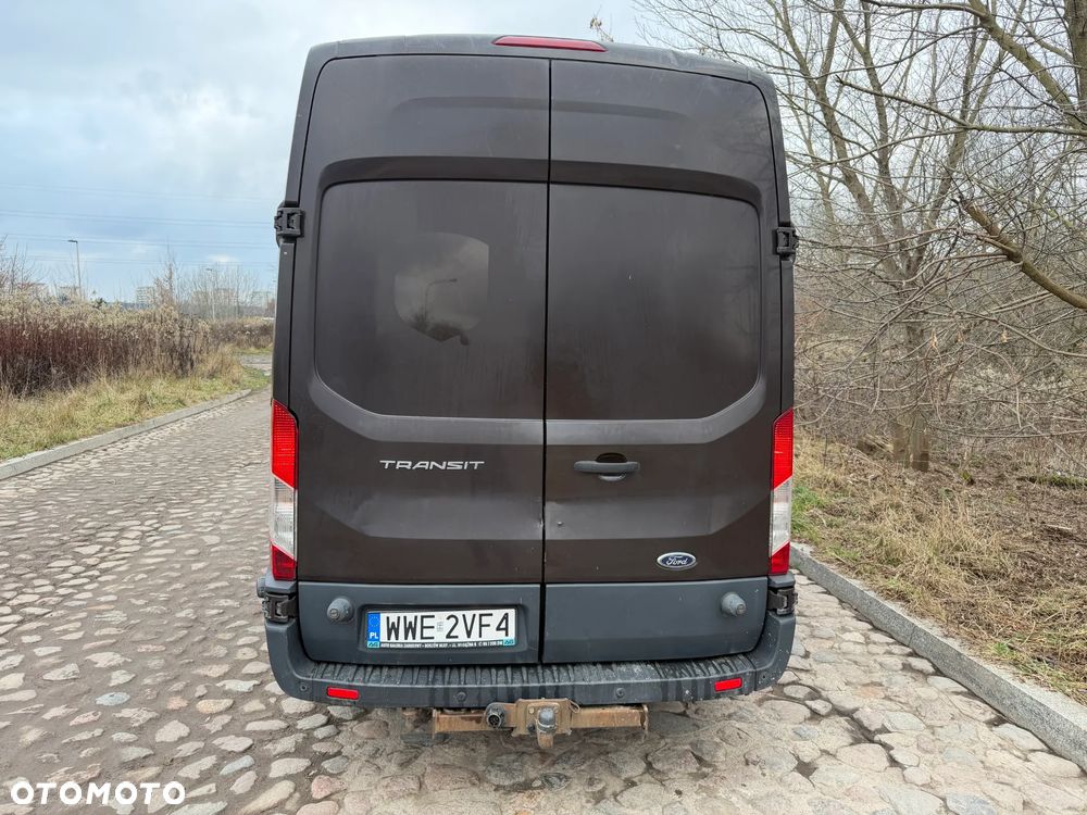 Ford Transit - 12