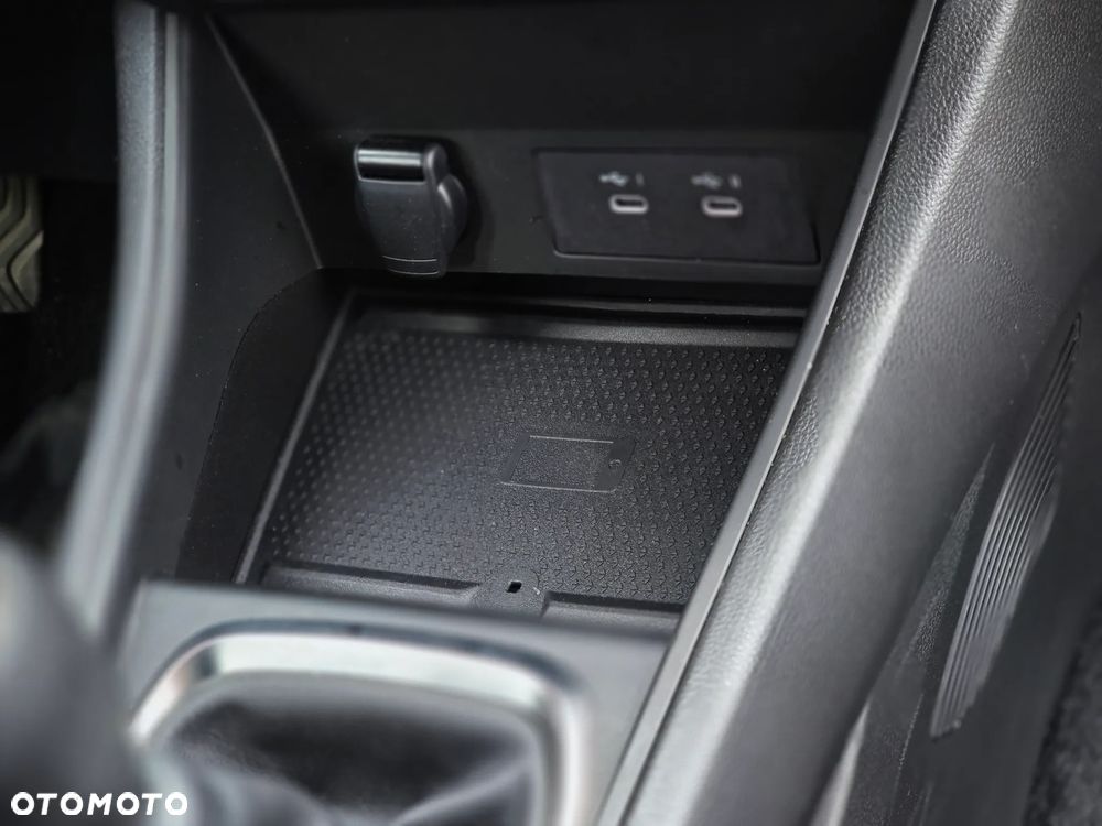 Renault Captur - 23