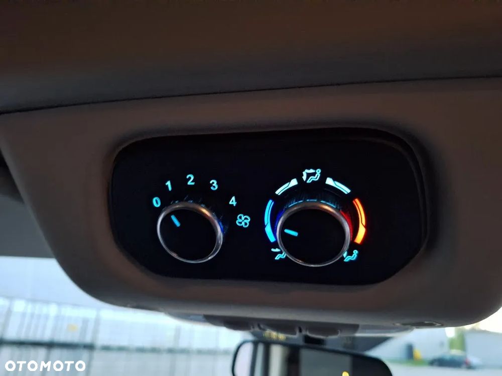 Ford Transit 350 L3H2 Pkw VA Trend - 21