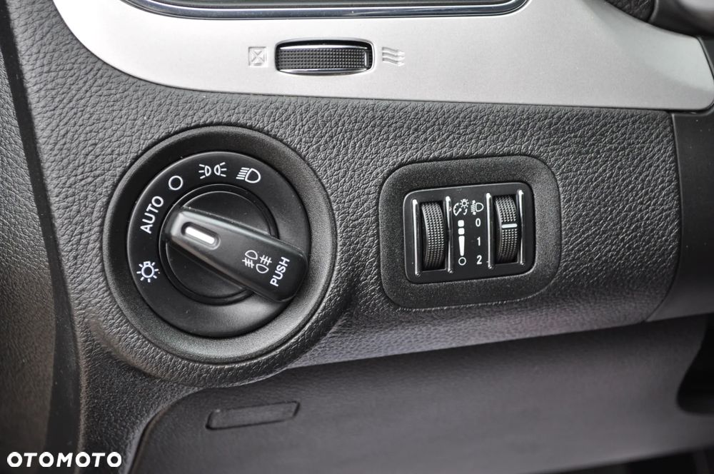 Fiat Freemont 2.0 Multijet Lounge AWD - 25