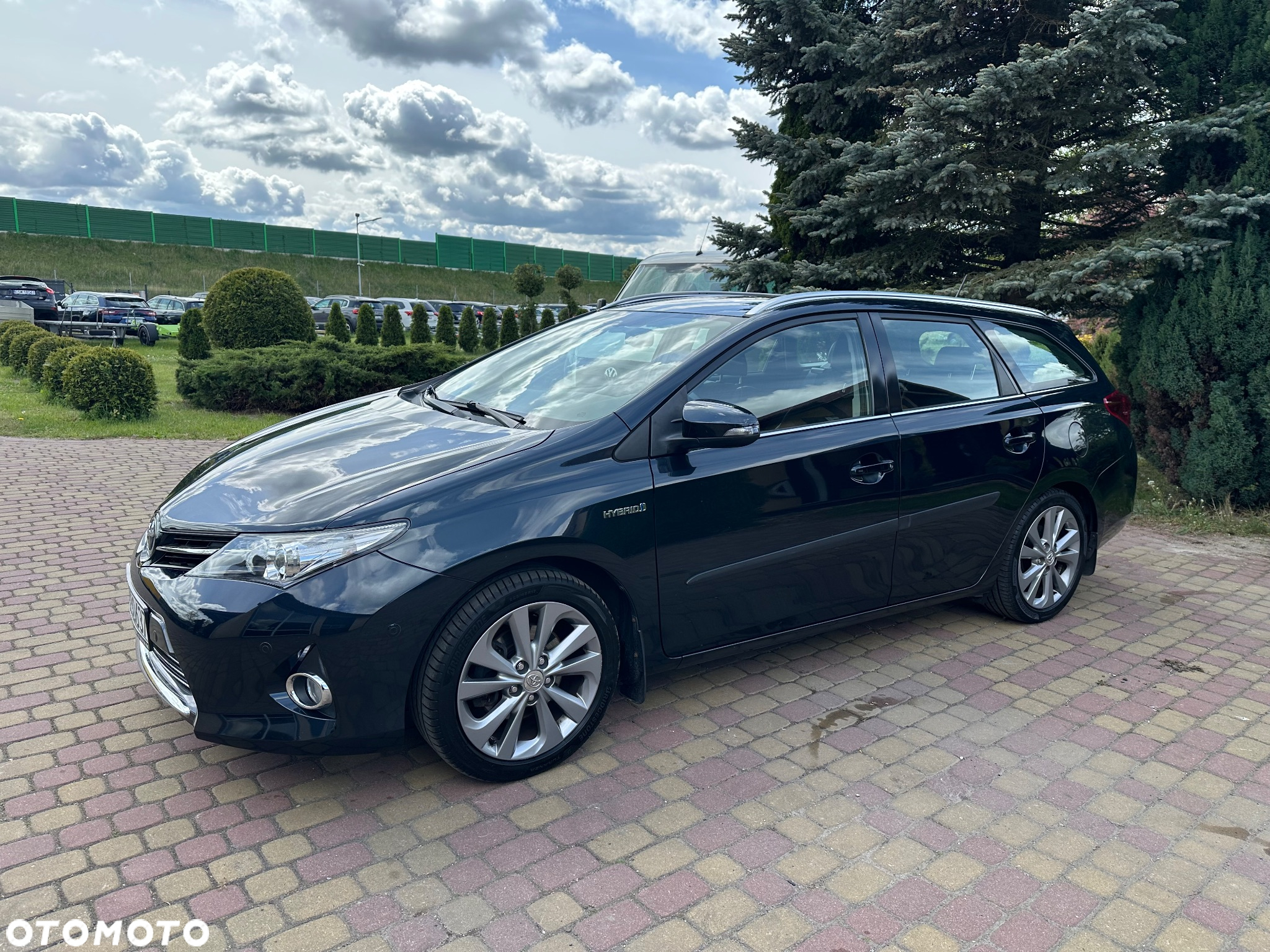Toyota Auris 1.8 VVT-i Hybrid Automatik Touring Sports Free Style - 3