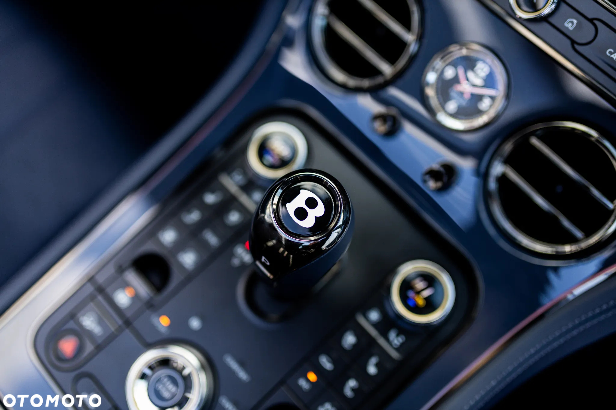 Bentley Continental GT - 14