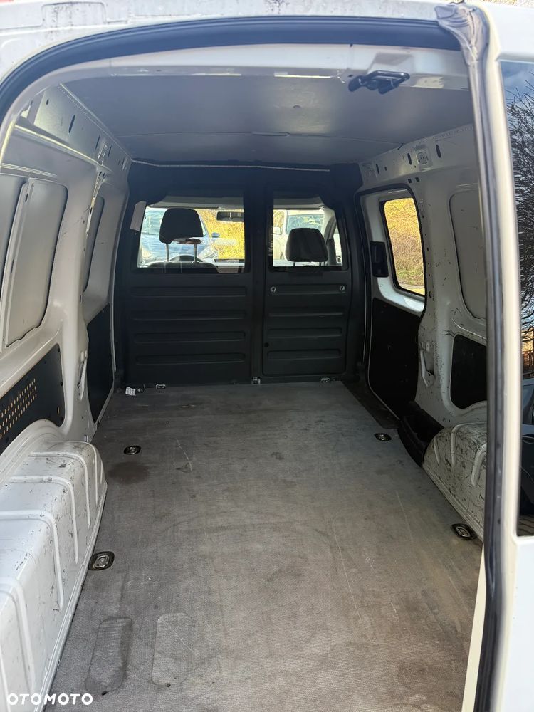 Volkswagen CADDY MAXI - 12