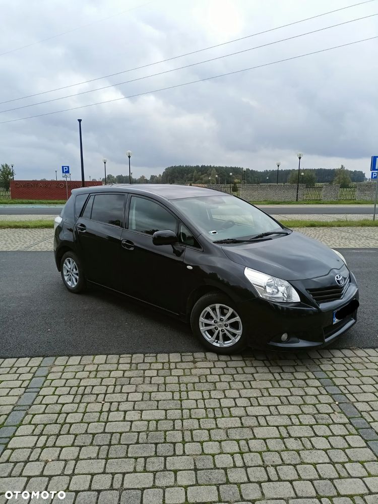 Toyota Verso 2.0 D-4D Sol - 4