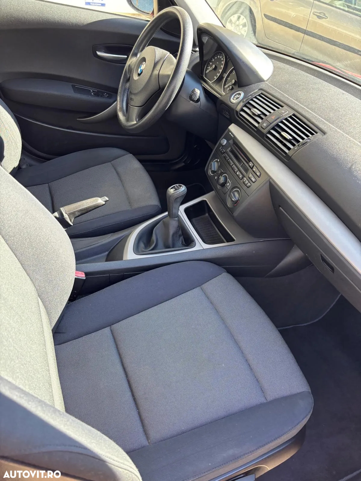BMW Seria 1 116i - 6