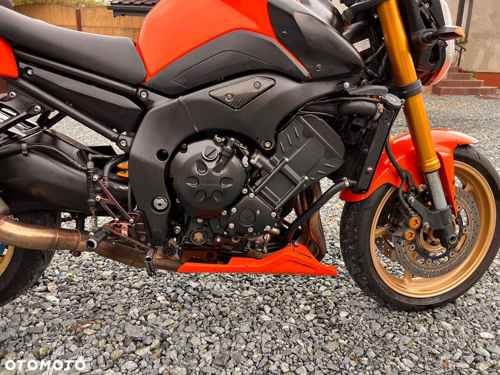 Yamaha FZ8 - 13