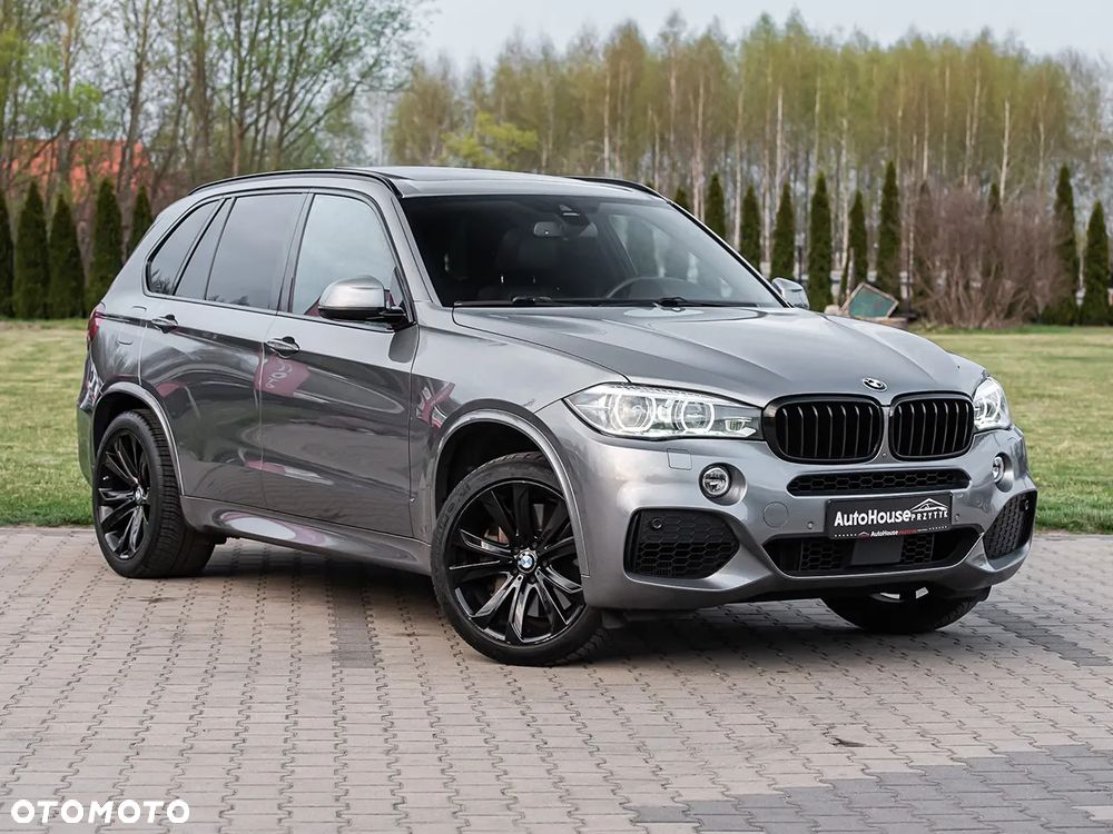 BMW X5 xDrive50i Sport-Aut - 2