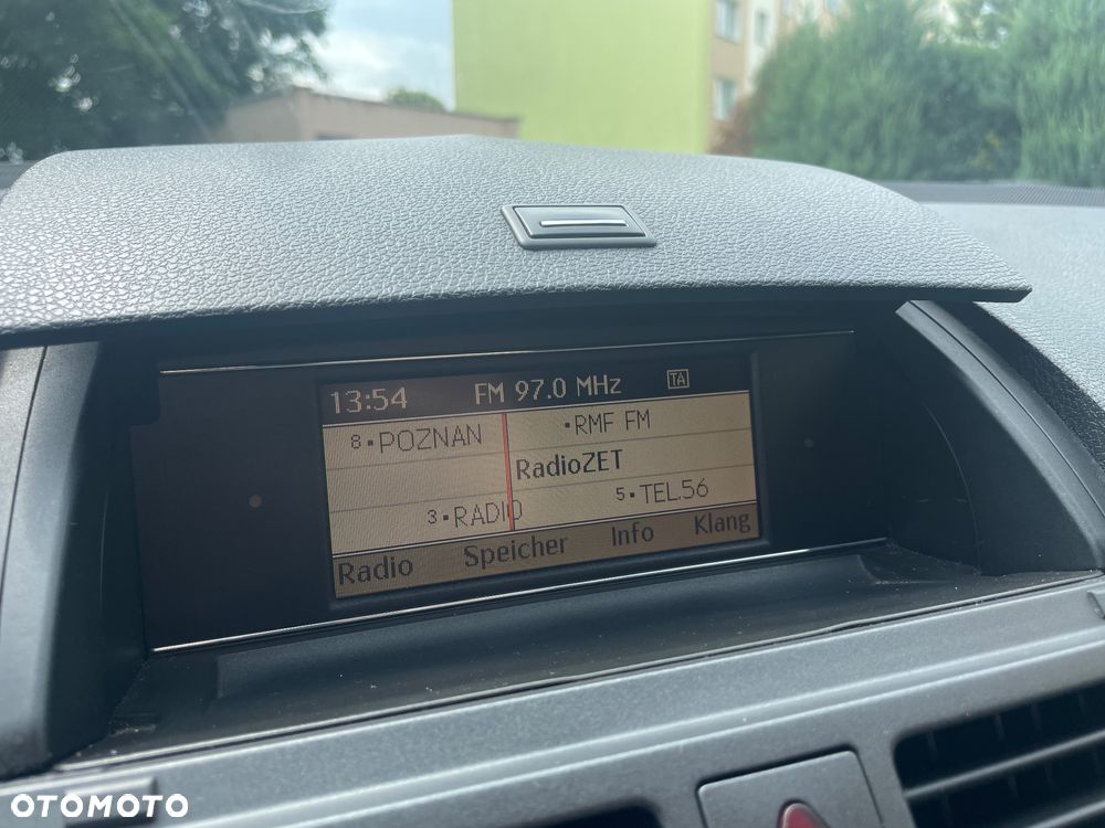 Mercedes-Benz Klasa C 200 CDI BlueEff Avantgarde - 35