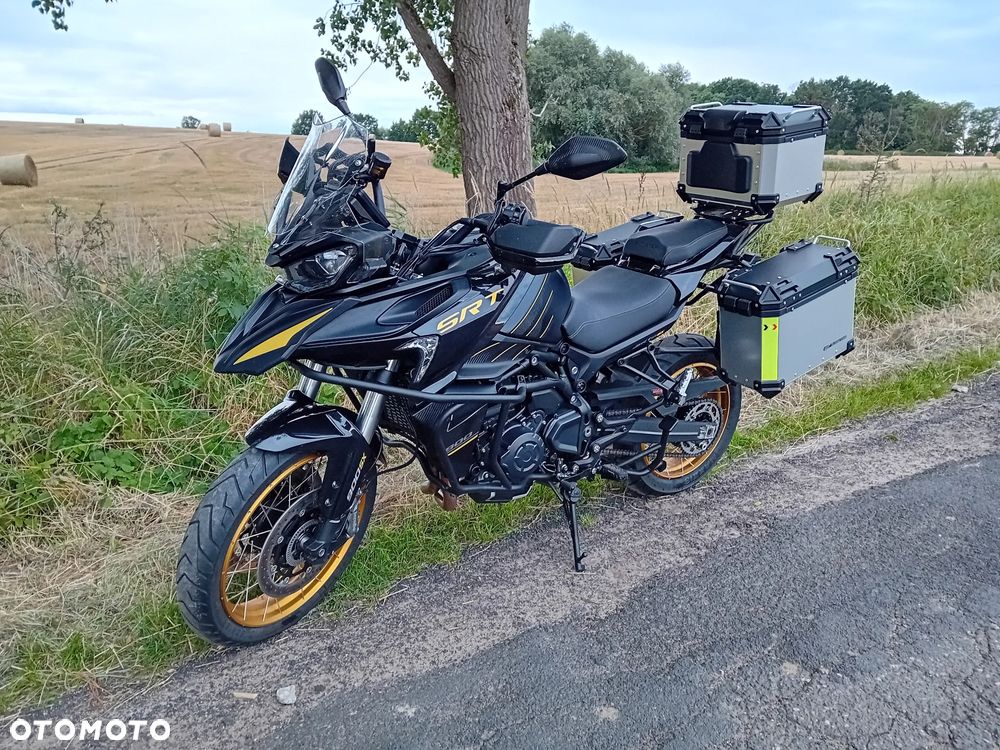QJMOTOR SRT900SX - 1