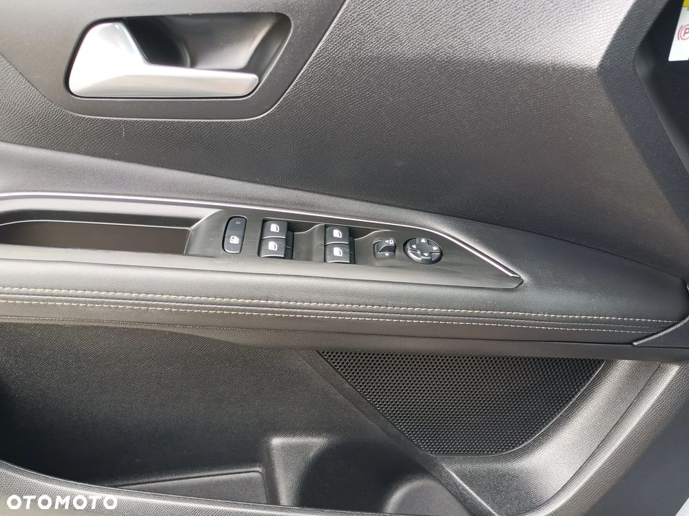 Peugeot 3008 PureTech 130 Stop & Start Allure - 26