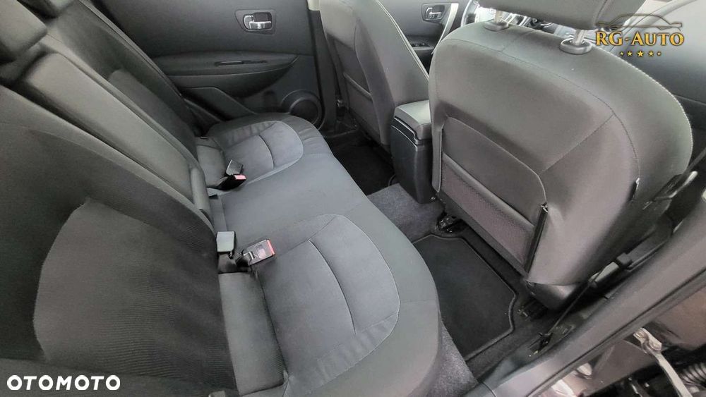 Nissan Qashqai - 25