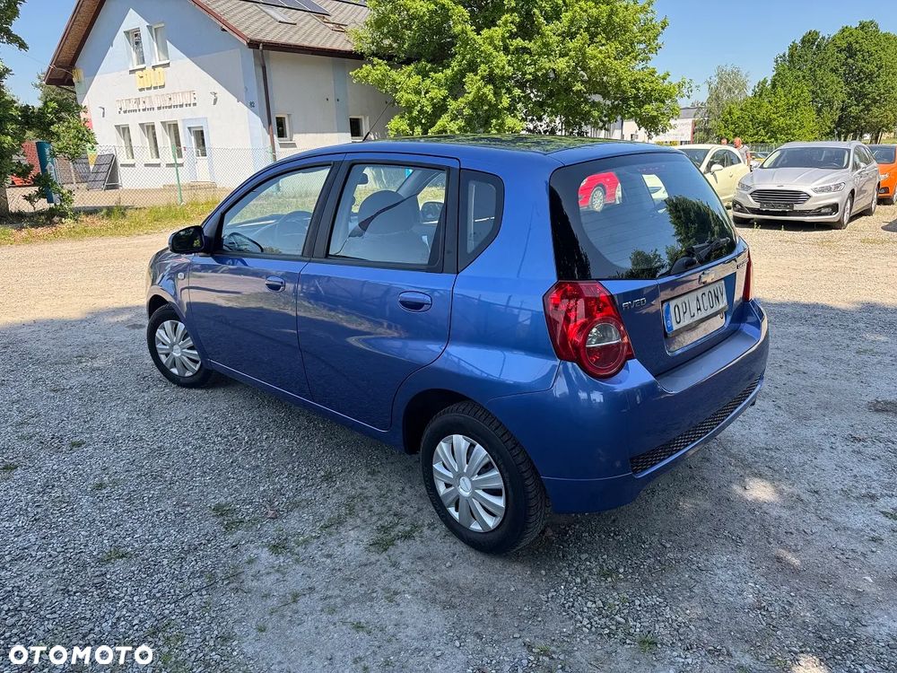 Chevrolet Aveo - 5