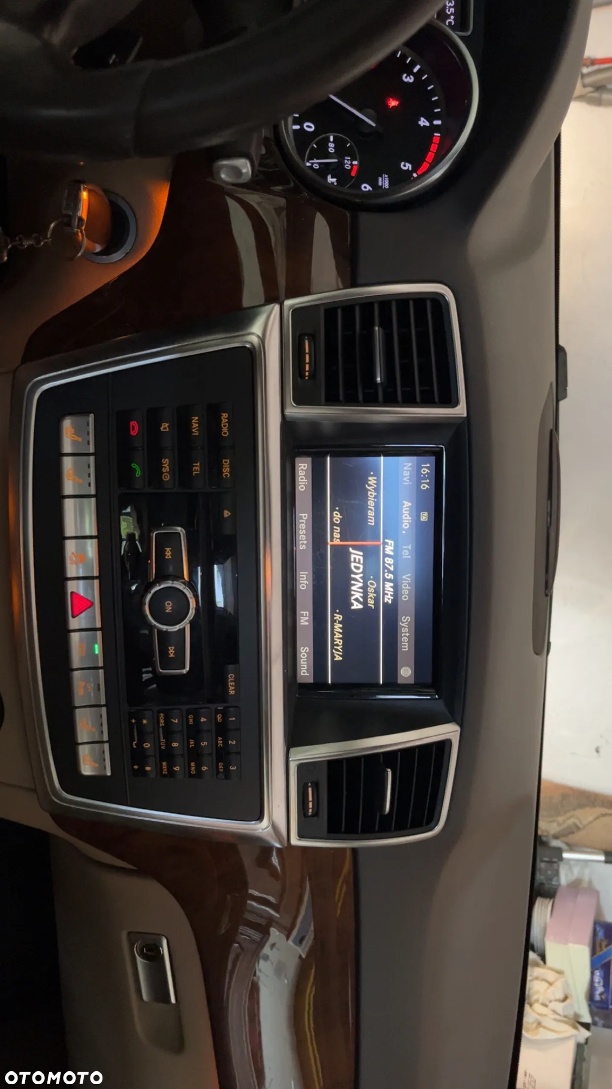 Mercedes-Benz ML 350 BlueTec 4-Matic - 8