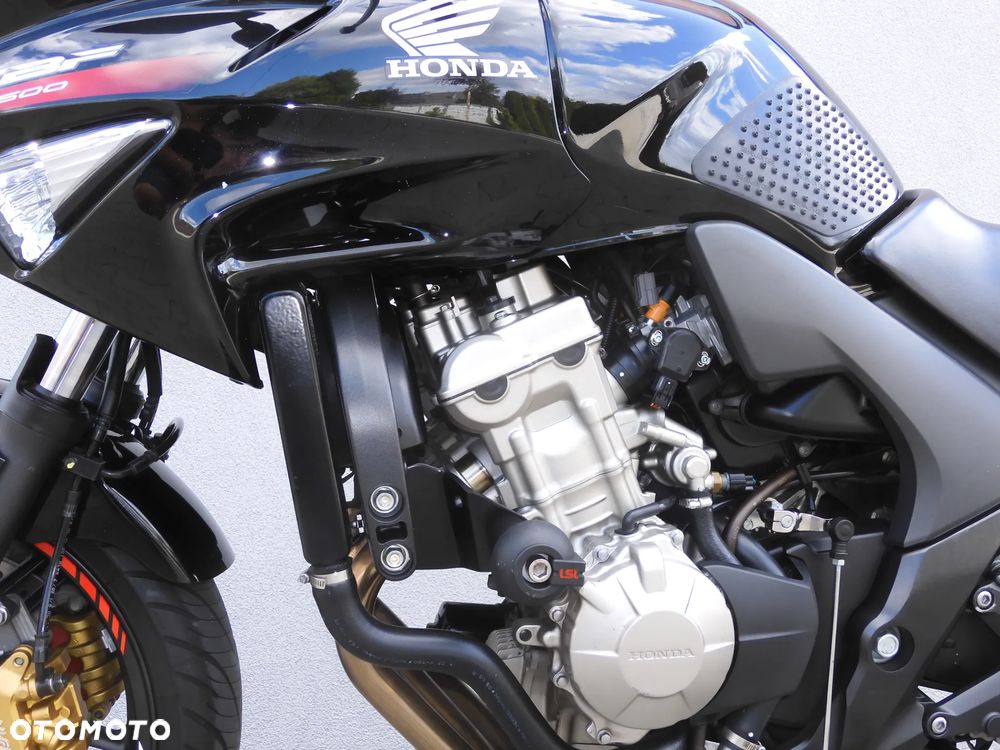 Honda CBF - 26